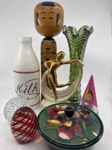 Shop The Shelves - So Much To See - Some Preloaded 👀 