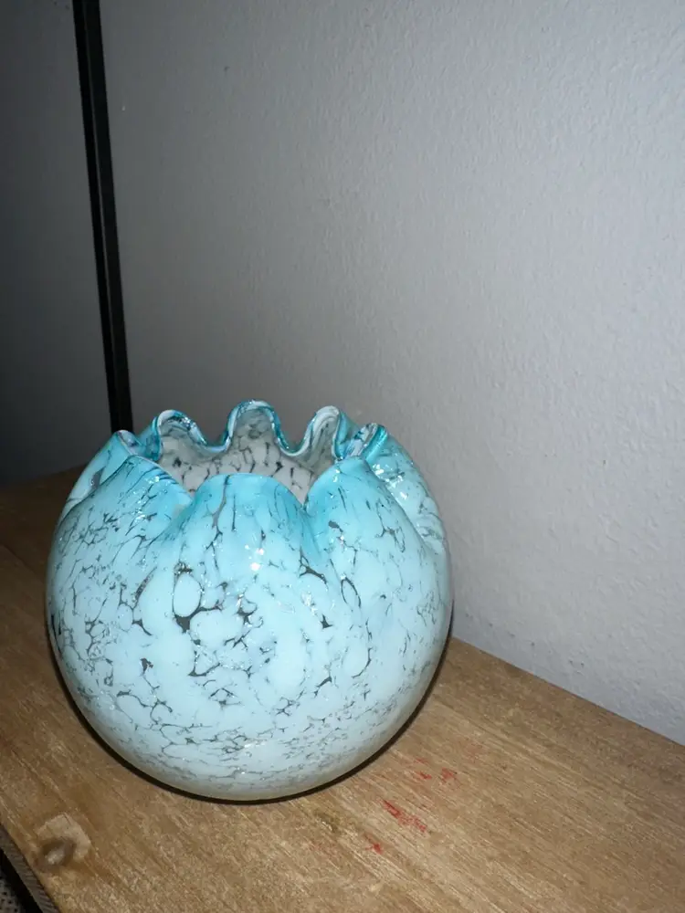 Vintage Bohemian MICA Hand blown Rose Bowl Glass Vase