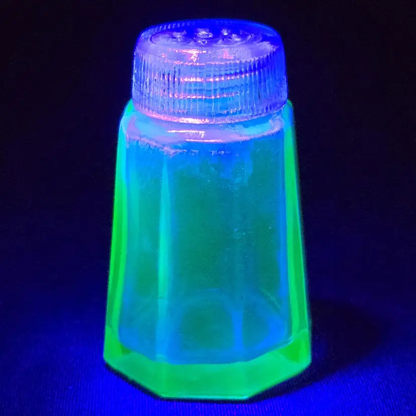 Pepper Shaker Uranium Green Glowy Depression Glass with Glass Top 2¼" tall Vintage