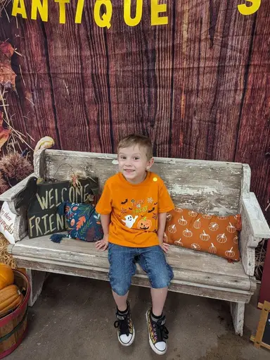 Z’s GiGi loves Pottery but Has Too Much!