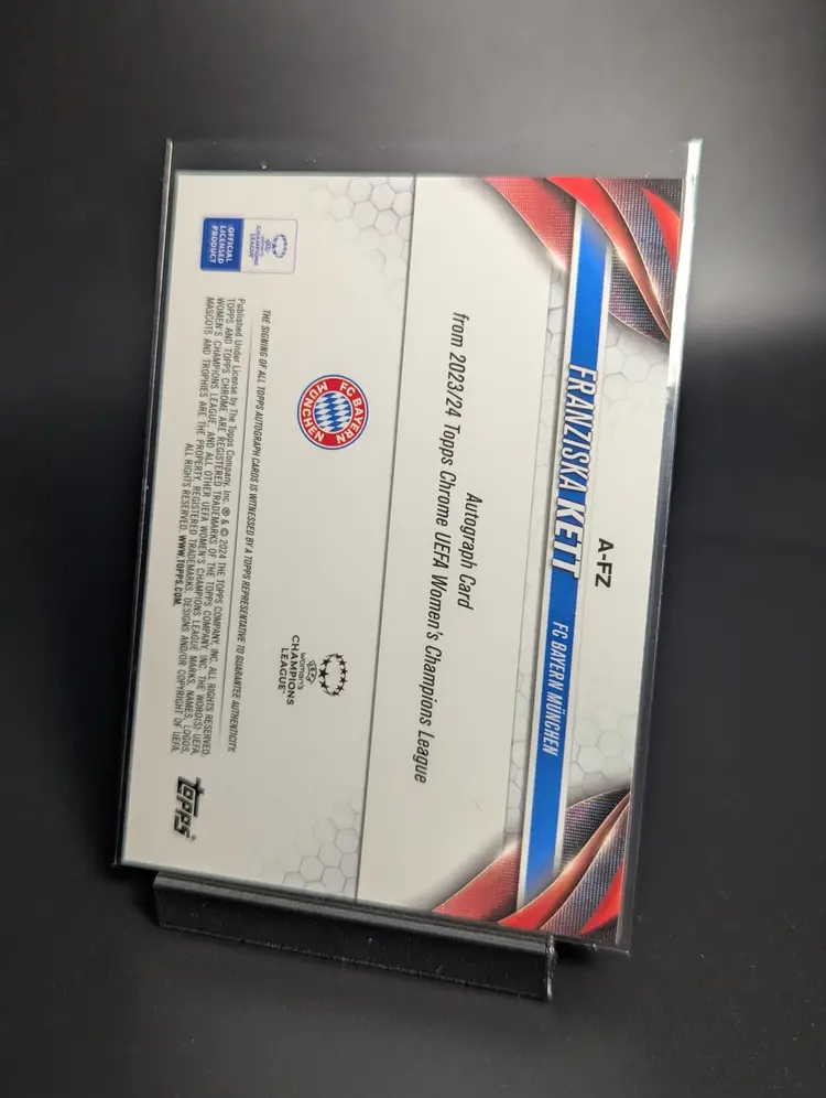 2023-24 Topps Chrome UWCL Franziska Kett Green Hyper Auto /150 Bayern Munich