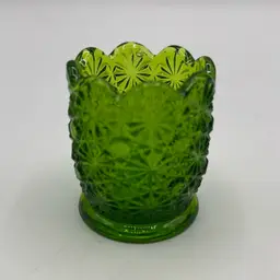 LE Smith Green Daisy & Buttons Toothpick Holder