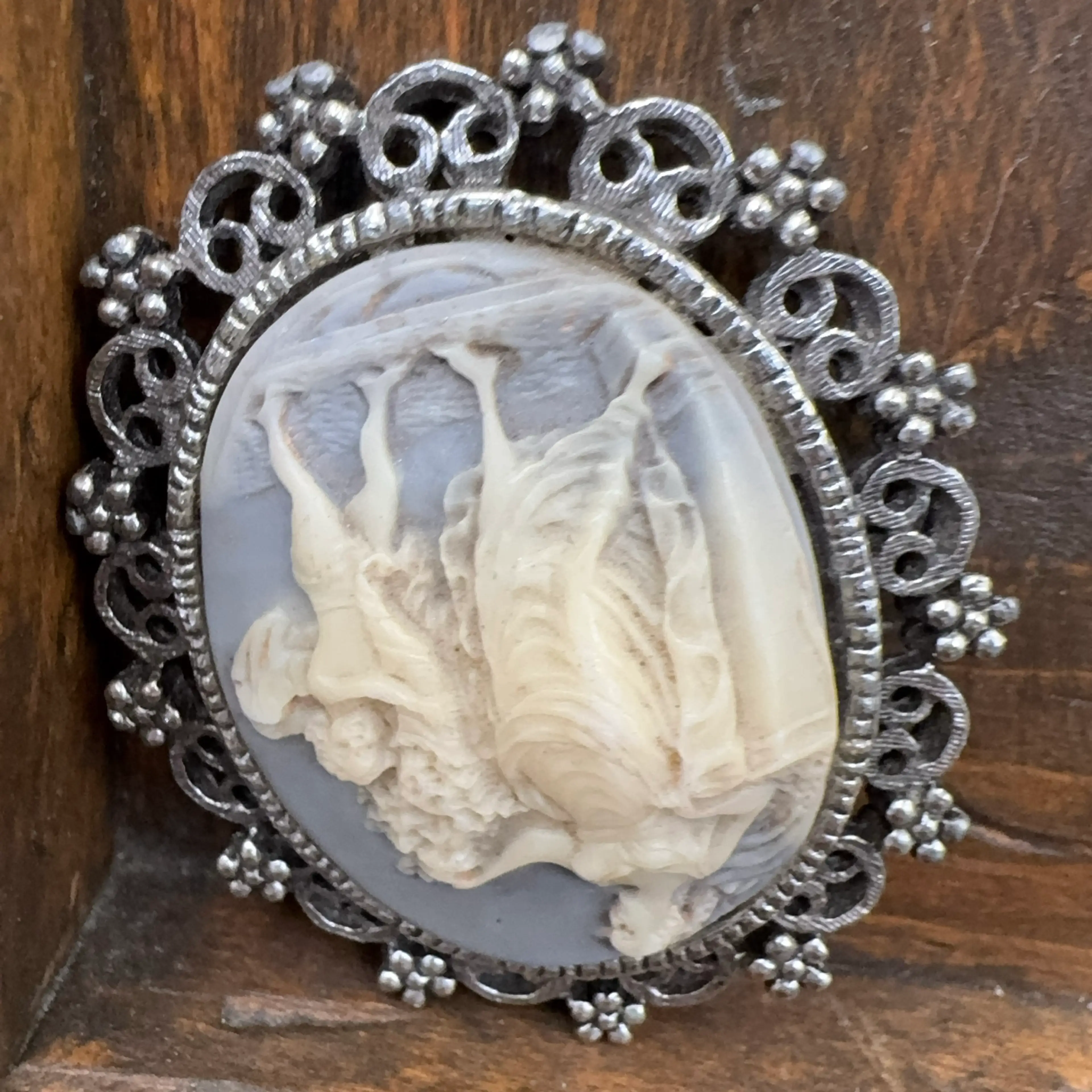 Image 4 of 6