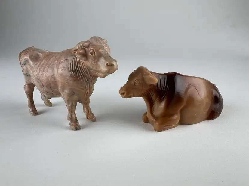 Circa 1948 (2) Bergen Toy Cows