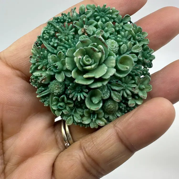 Carved Celluloid Round Floral Clip