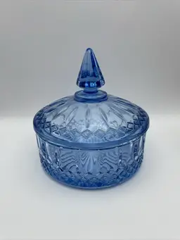 Vintage, Indiana Glass, Ice Blue, Princess Diamond, Candy Dish/Trinket Box & Lid. Excellent condition!