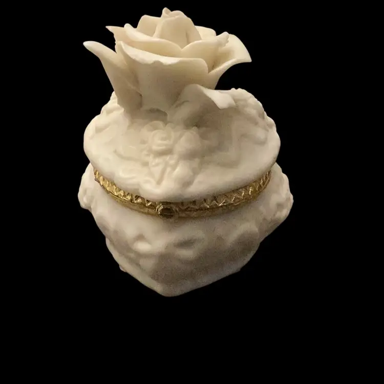 Vintage Ceramic Miniature Carver Heart Cream Tricket Box With Rose On Top
