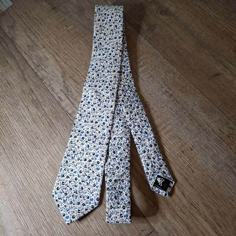 Nick Graham Floral Print Slim Tie 58 x 2.5" Blue & White Soft Cotton For Men