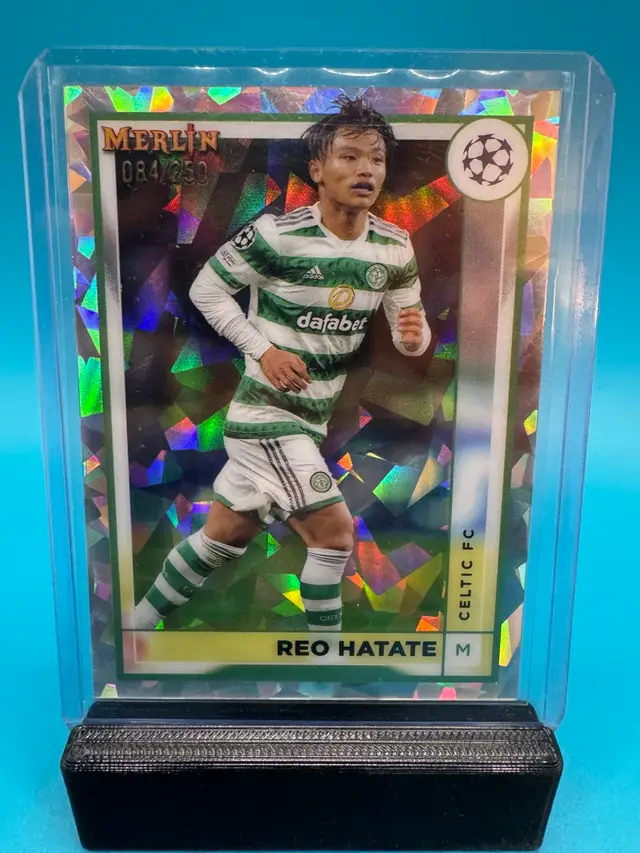 Reo Hatate Topps Merlin Atomic Refractor /250 Celtic FC