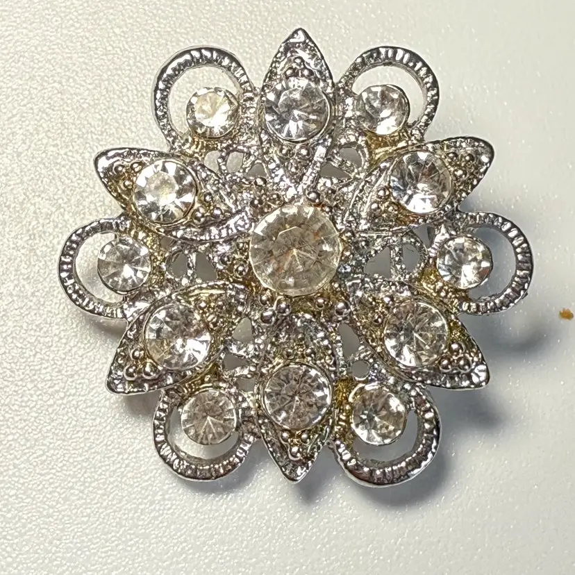 Vintage Six Sided Rhinestone Silver Tone Metal
Brooch 2.25”