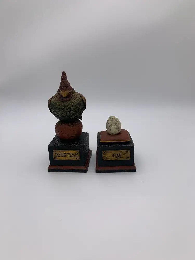 Vtg. Coyne’s & Co. American Chestnut Folk Art 2Pcs Rooster & Egg Figurines Coll.