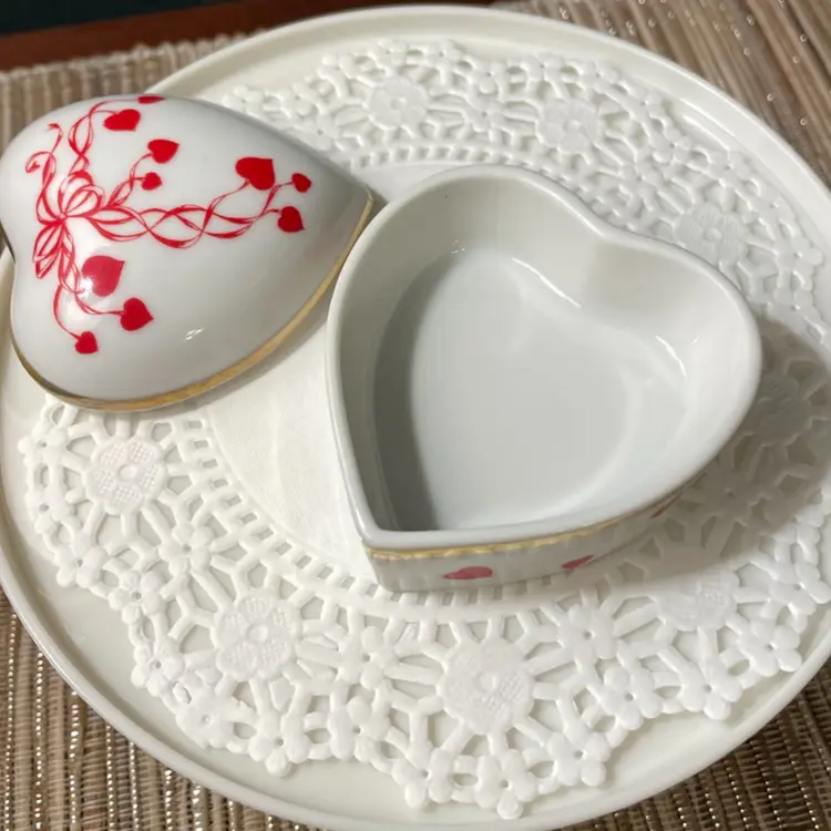 VTG Lefton Porcelain Hand Painted Hearts Trinket Dish