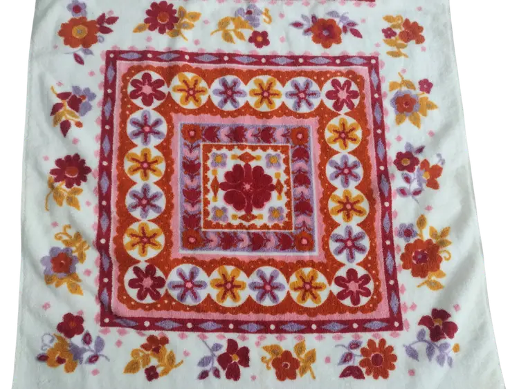 Vintage MCM Fieldcrest Floral Fringe Bath Towels Set of 3 Soft Cotton Retro USA