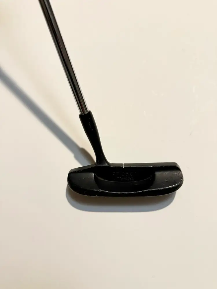 Vintage Mizuno Gold Crest PF 0601 Blade Putter Right Handed 35”