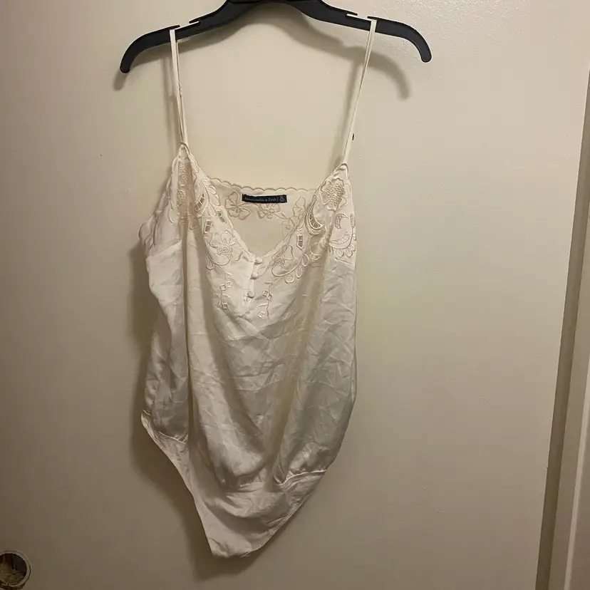 Abercrombie & Fitch Womens Ivory Lace Trim Cami Bodysuit XL Thong Back Cotton