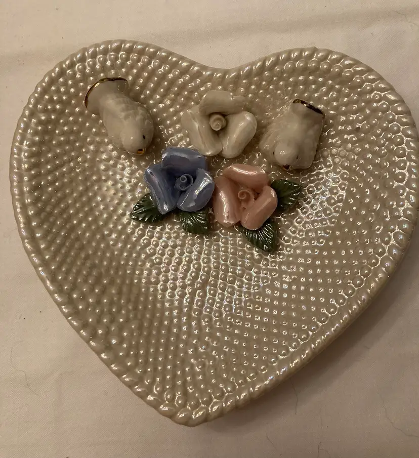 Vintage Iridescent Heart Shaped Jewelry Dish With Doves And Roses