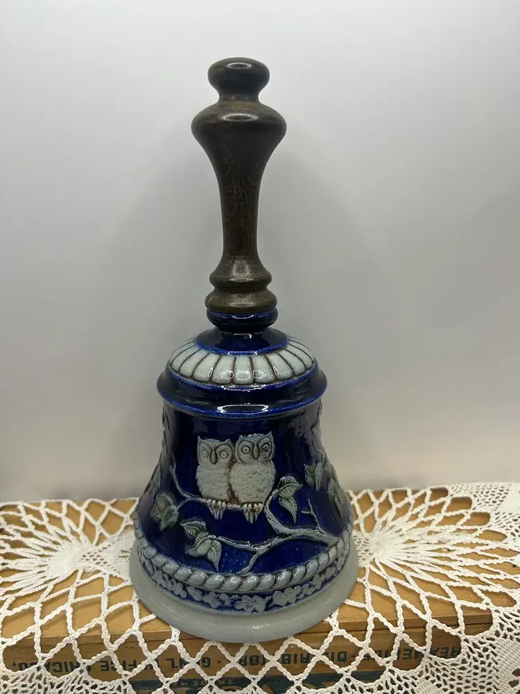 Goebel 1980 Owl Bell 9x 4 1/2