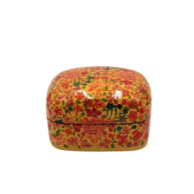 LAQUERED PAPER MACHE’ TRINKET BOX’