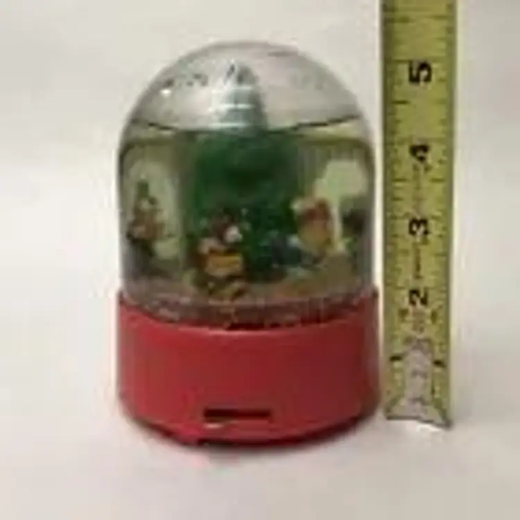 VTG Disney Christmas Musical Wind Up Snow Globe Mickey Mini Goofy Donald 
Please Read Description
(Locaation Box A11)