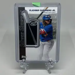 2022 Topps Series 2 Vladimir Guerrero Jr. Toronto Blue Jays Silver Slugger Award Winners