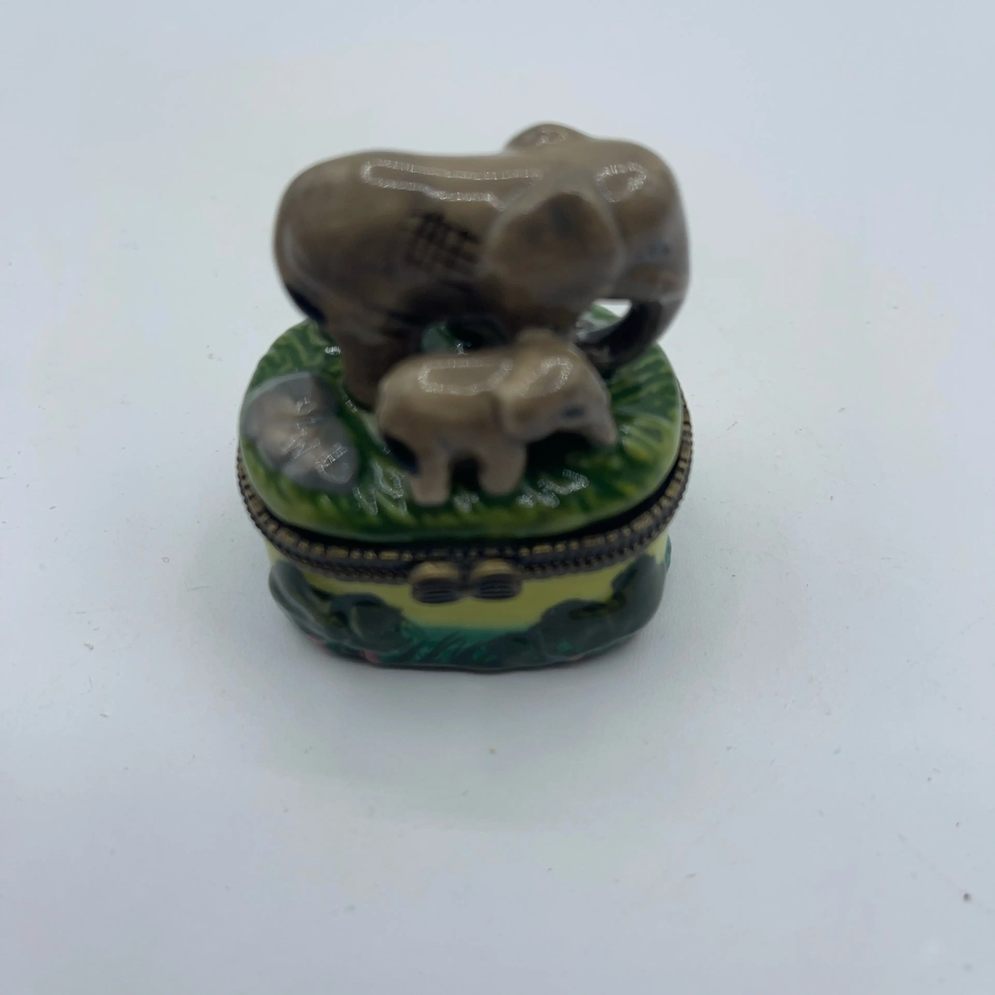 Image 2 of 5