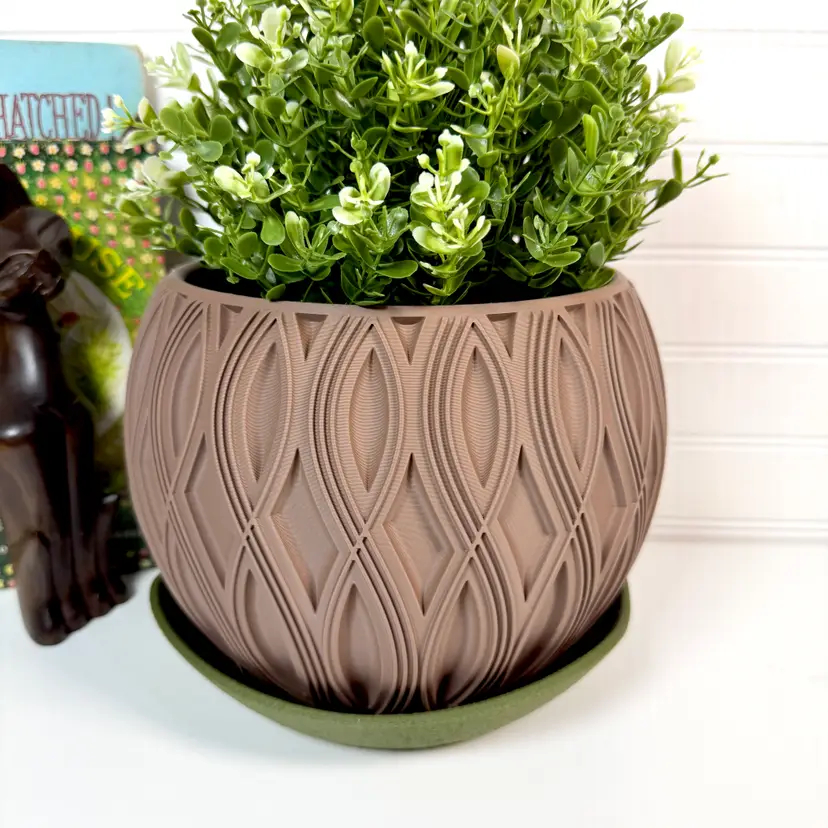 Velar Planter, Indoor Flower Pot, Tabletop Planter, Homewares