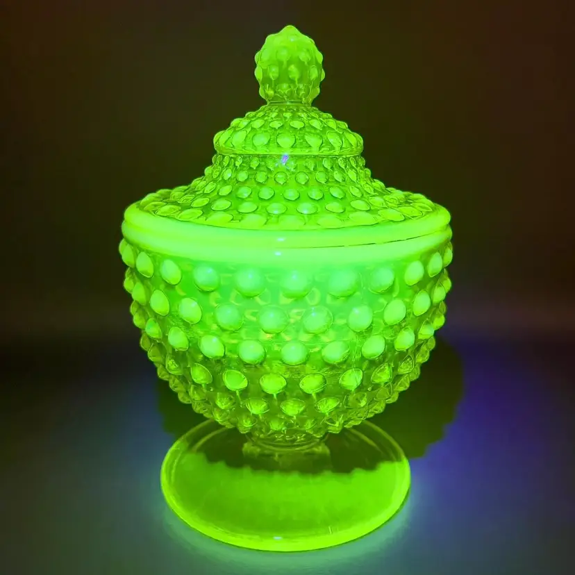 Fenton Glass Vaseline Topaz Opalescent Hobnail Covered Candy Dish Bowl 7"