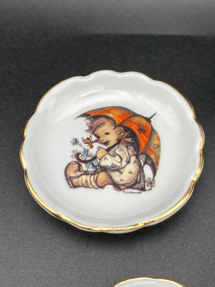 Tea For Two Miniatures Vignette!  MJ Hummel Porcelain Umbrella Girl Made In Germany Teapot And 2 Saucers (Teapot 2 1/2” T X 2 1/2” W Saucers 2” Diameter) Creamer, Sugar, 2 Tea Cups 2 Saucers & Vintage Blue And White Floral Motif Teapot Pin  By Avon (1 1/4” T 1 1/2” W)