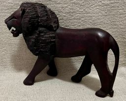 Vtg Hand Carved African ROARING LION Ebony Wood Sculpture Safari Statue 10” Long