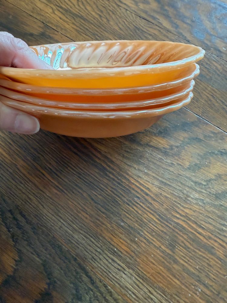 Vintage Fire-King Peach Lustre Laurel Bowls – Set of 4 Iridescent 7.5-Inch Glass Bowls, 1950s Anchor Hocking Oven Proof