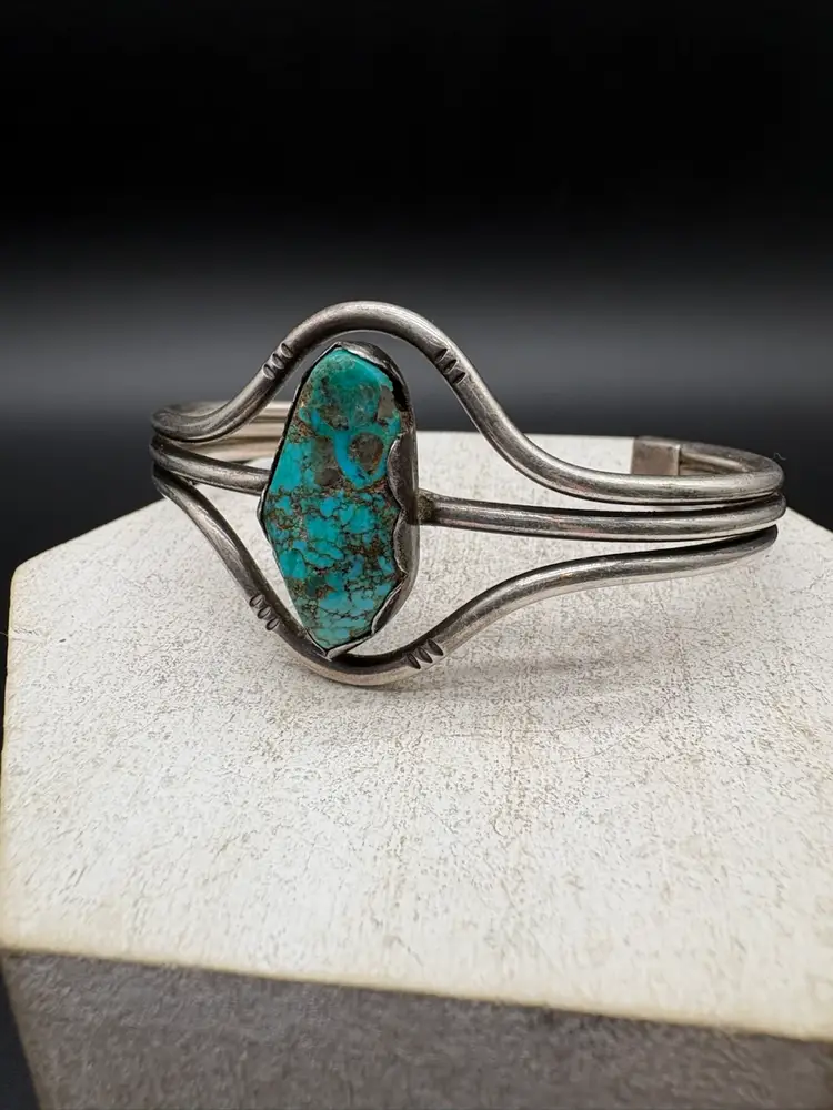 Vintage Sterling Silver Turquoise Cuff Bracelet Old Pawn Style 29.8g Size 6.5-7