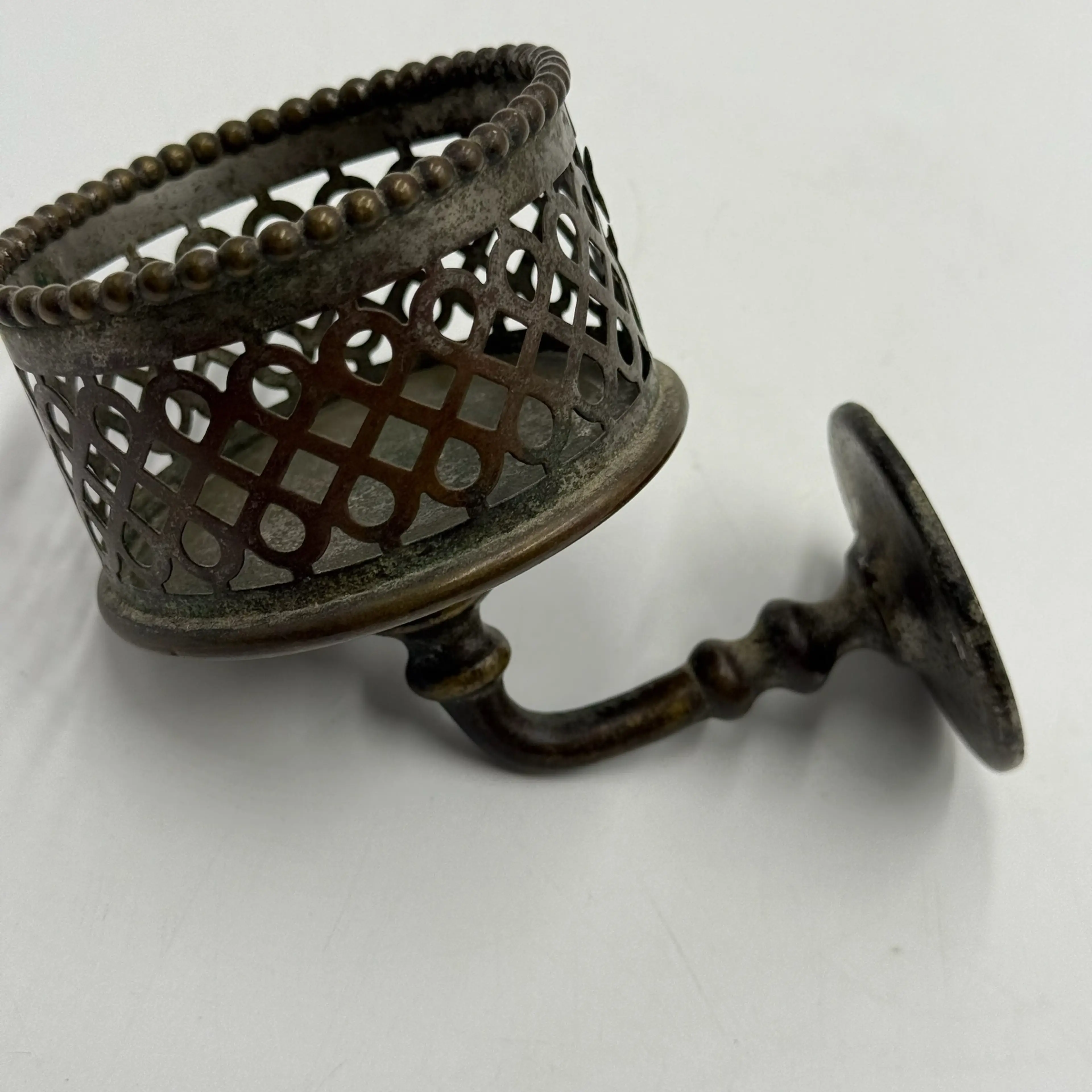 Image 2 of 11