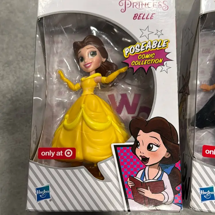 Disney Princesses Pocahontas And Belle Portable Comic Collection Target Exclusive