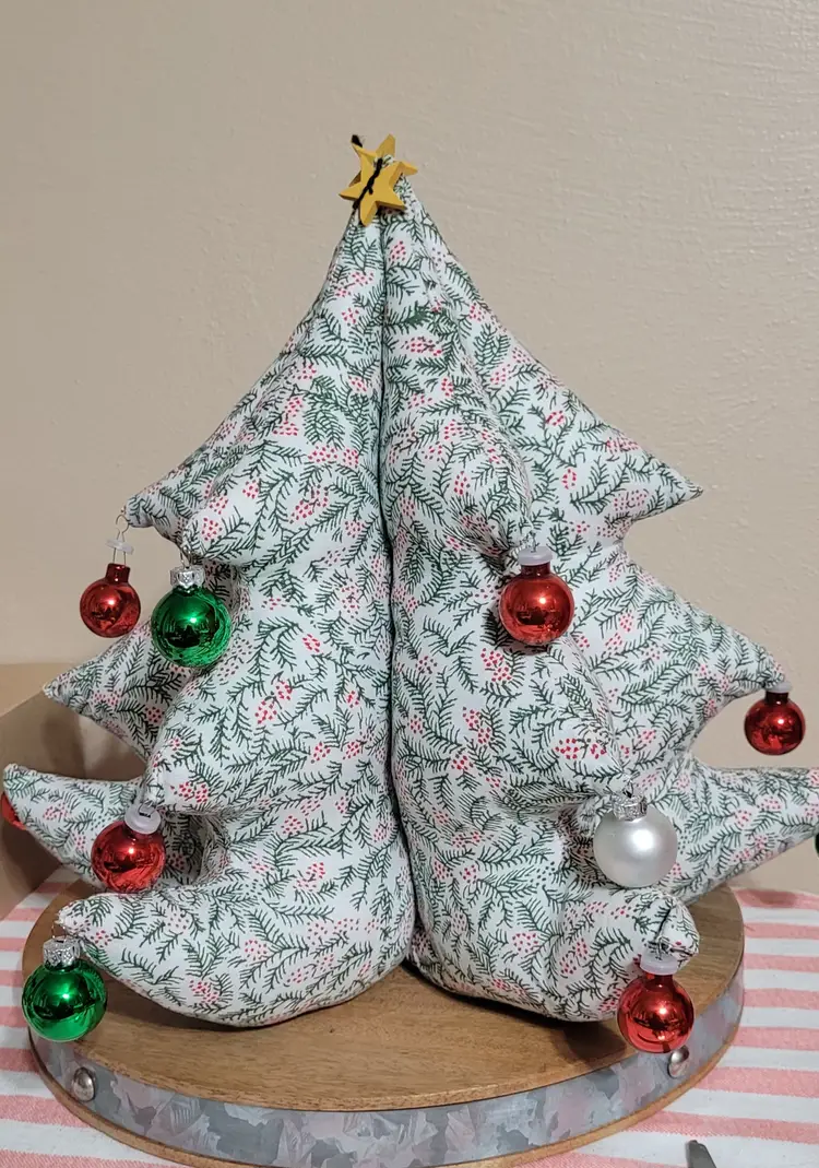 Quilted Handmade Christmas Tree With Ornaments 12" x 12"