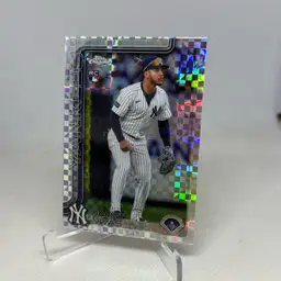 2025 Topps Chrome Update Series Jorbit Vivas #USC113 X-Fractor (RC) New York Yankees