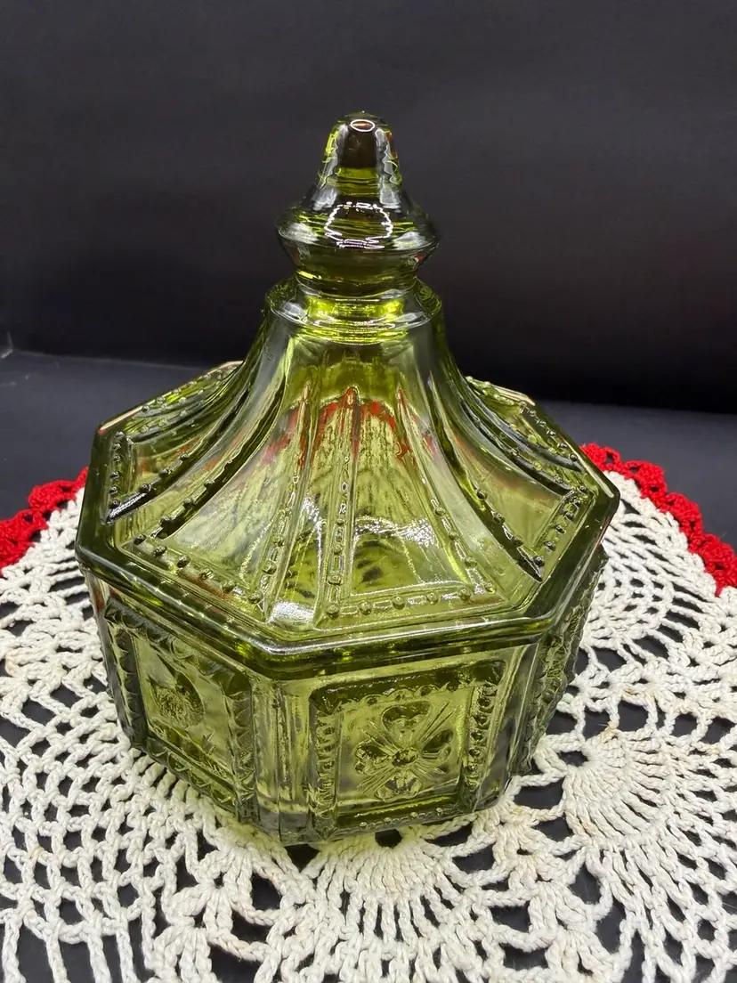 Vintage Imperial Glass octagonal candy dish box featuring a pattern of birds and flowers