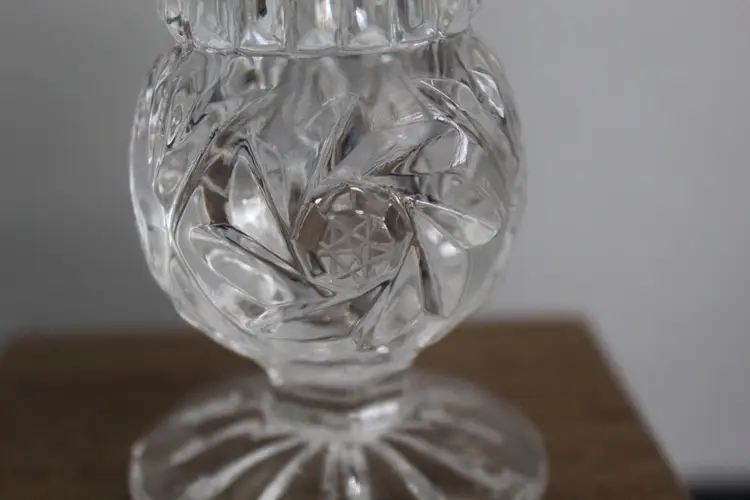 Pressed glass posy vase whirling hobstar base flared ribbed top sawtooth rim 4"