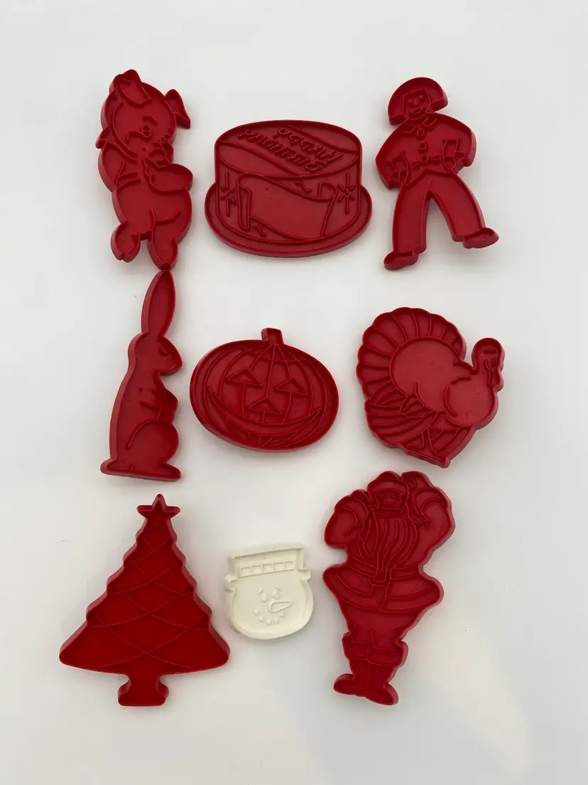 Lot of 9 Different Vintage Plastic Cookie Cutters - Red Tupperware Holdiay Set