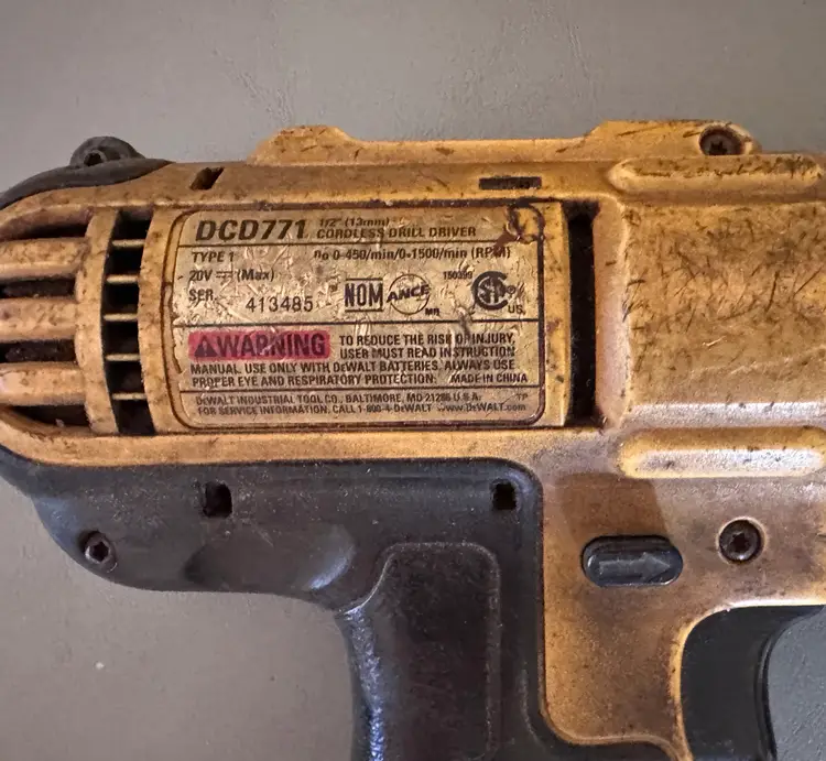 BIG PRICE CUT!  DeWALT 20 V Cordless Drill with two 4-aH batteries and advanced charger