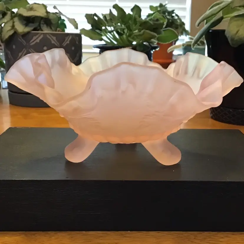 Vintage Westmoreland Pink Satin Glass Footed Candy Dish  Ruffled Grapes & Leaf 