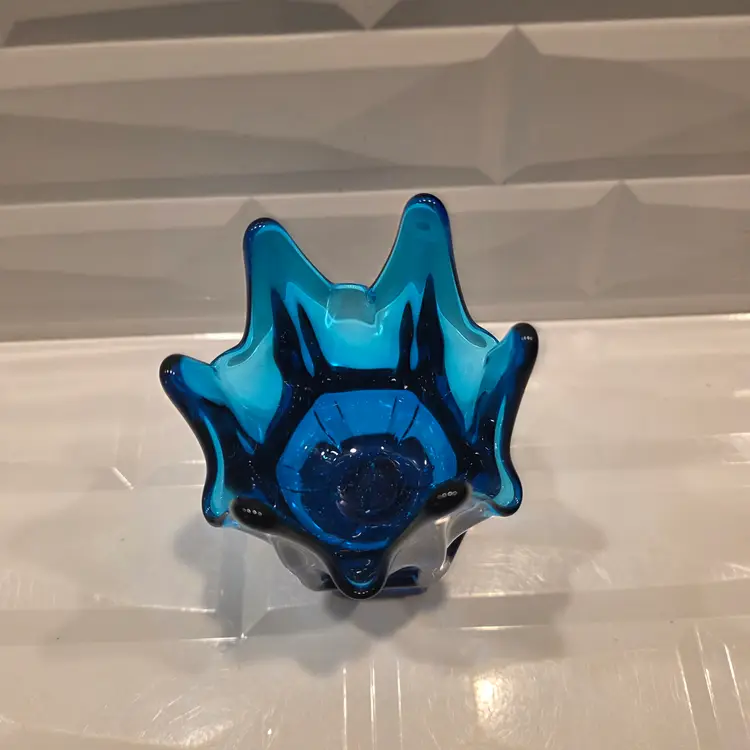 Viking Blue Glass Six Petal Handkerchief 5.5" Vase Geometric Hexagon Pedestal