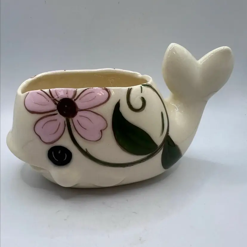 Adorable Kitschy Anthropomorphic Floral Small Whale Planter