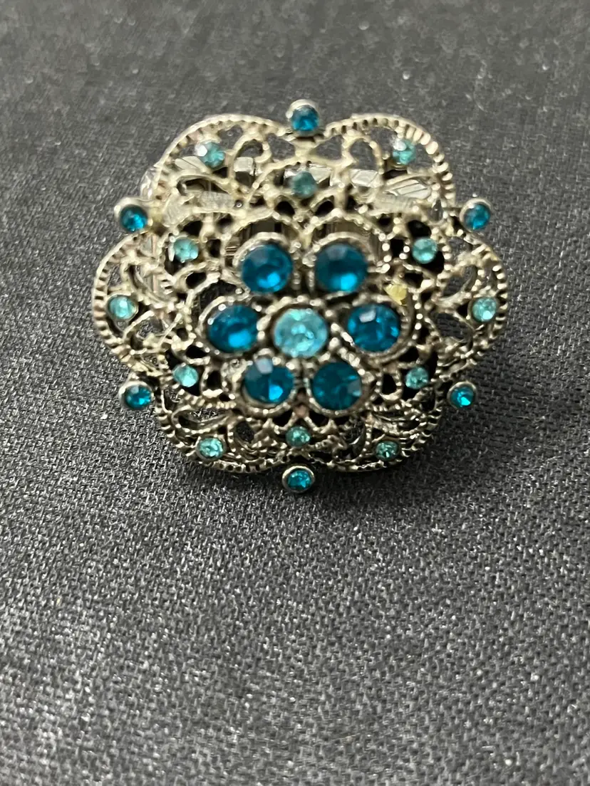 Silvertone Blue Rhinestone Ring Stretch