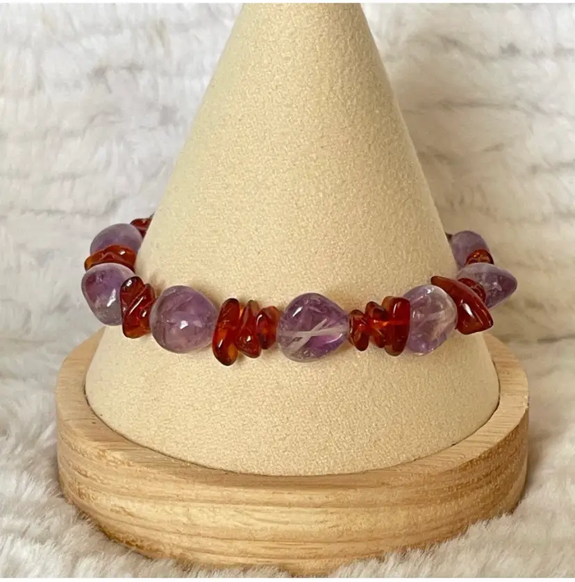 Natural handmade amber and amethyst chip bracelet
