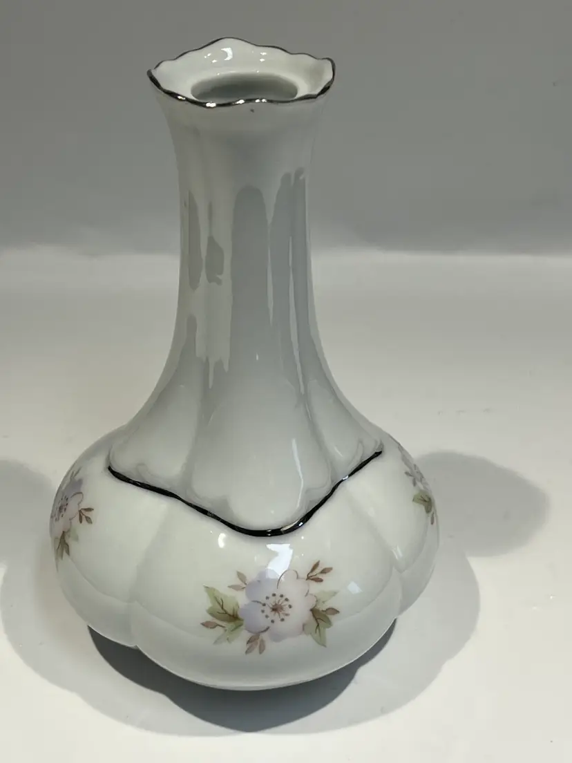 Grissons Porcelana España- Porcelain Vase – White Floral Silver Trim – Made in Spain- 5”tall