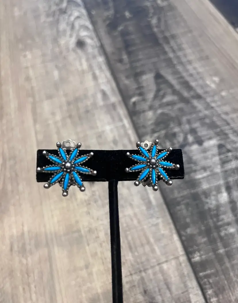 Vintage Faux Turquoise Clip On Earrings