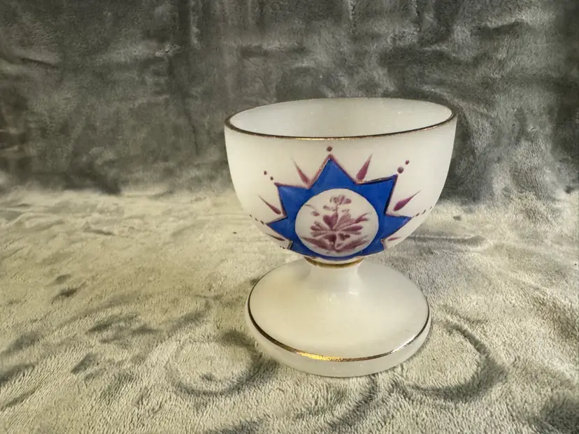 Vintage Opaline White Bristol Satin Glass Vanity Boudoir Powder Jar Blue Star EUC