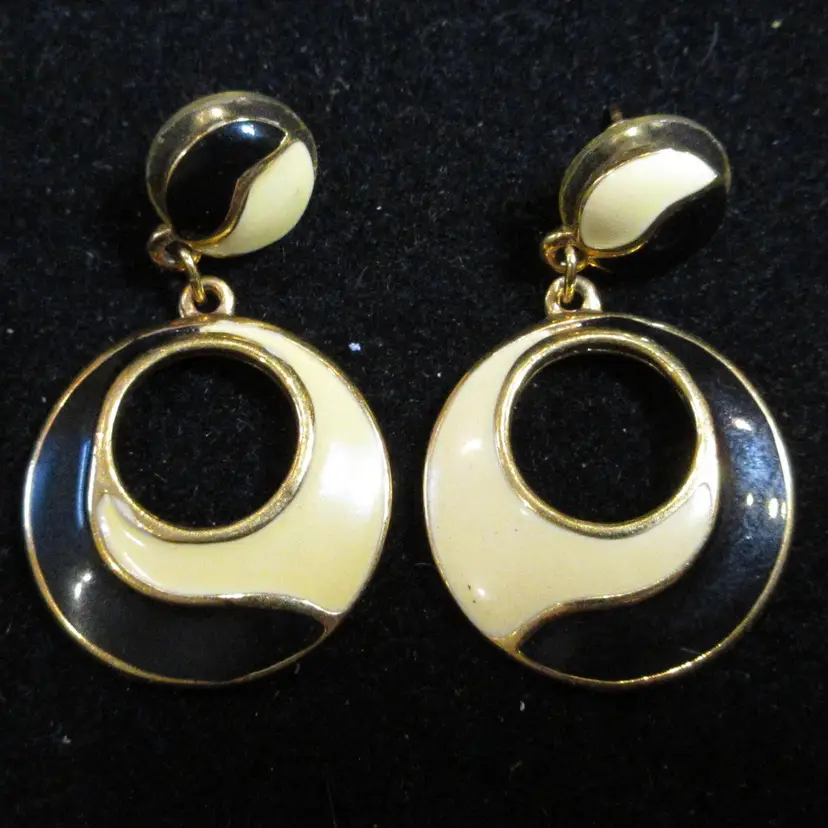 Vintage Gold Tone Metal and Black/White Enamel Yin Yang Dangle Earrings - 1.5 Inches Long, Post Back