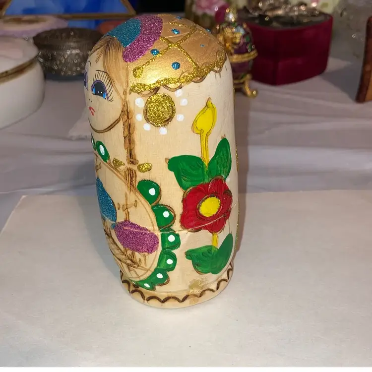 Nesting Dolls Beautiful Colors And Designs! Under 5”