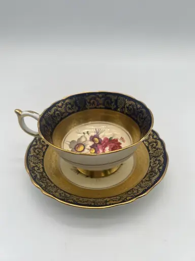 Vintage Tea Cups & Saucer Sets